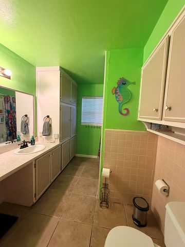 1304 NW 9th St, Andrews, TX 79360