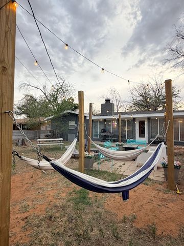 1304 NW 9th St, Andrews, TX 79360