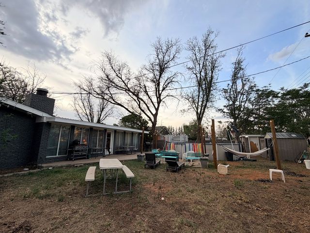 1304 NW 9th St, Andrews, TX 79360