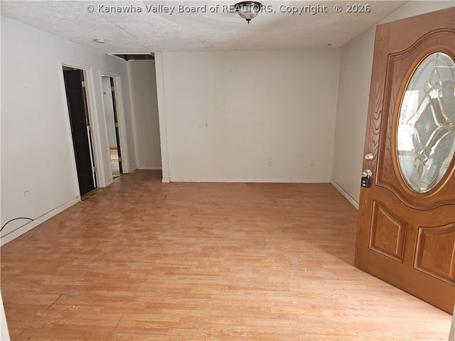 234 Daystar Road, Delbarton, WV 25670