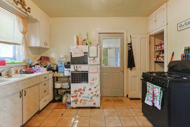 401 Keene Avenue, Dowagiac City, MI 49047