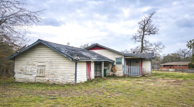 8614 Fringewood Drive, Houston, TX 77028