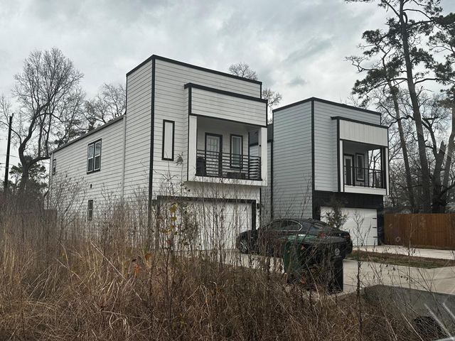 8614 Fringewood Drive, Houston, TX 77028