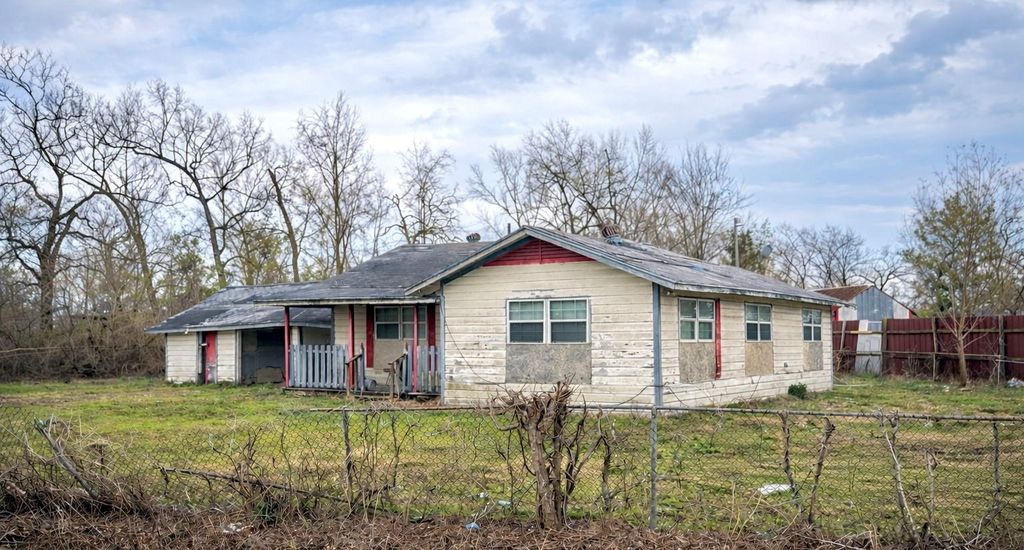 8614 Fringewood Drive, Houston, TX 77028