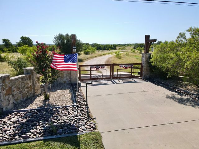 1255 Alexander Road, Stephenville, TX 76401