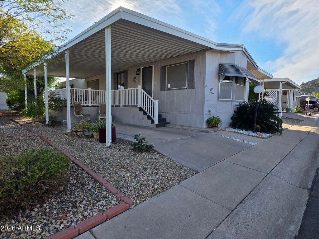 2233 E BEHREND Drive 81, Phoenix, AZ 85024