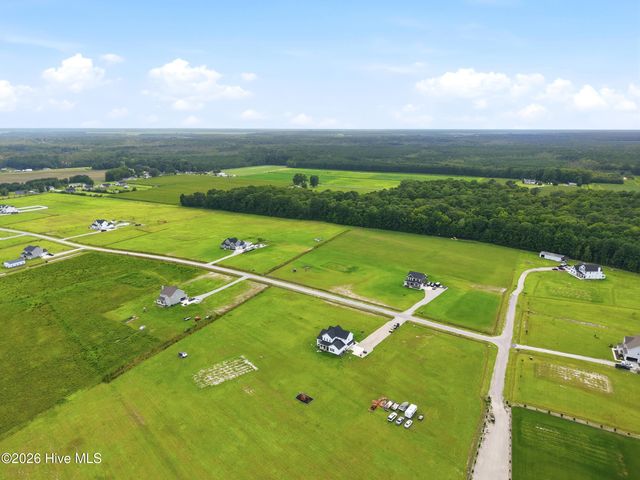 190 Red Bud Drive, Moyock, NC 27958