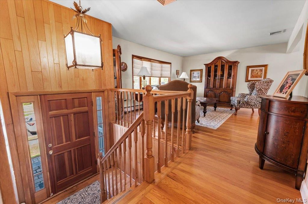 196 Von Huenfeld Street, Massapequa Park, NY 11762 — photo 3