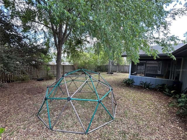 6423 NW 37TH TERRACE, Gainesville, FL 32653