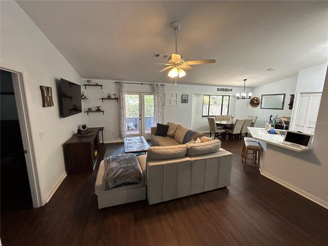 6423 NW 37TH TERRACE, Gainesville, FL 32653