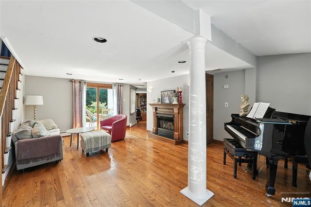 140 Greenbrook Road, Caldwell, NJ 07006