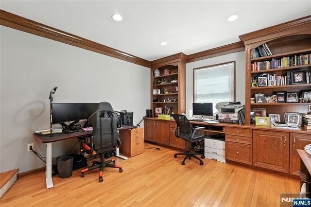 140 Greenbrook Road, Caldwell, NJ 07006