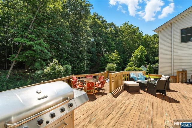 140 Greenbrook Road, Caldwell, NJ 07006