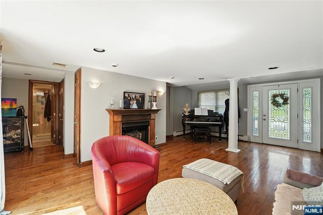 140 Greenbrook Road, Caldwell, NJ 07006