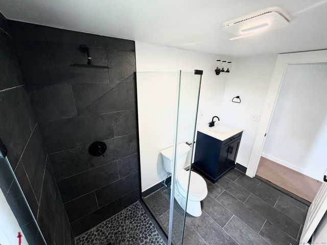 22 Hemlock Trail, Newtown, CT 06482