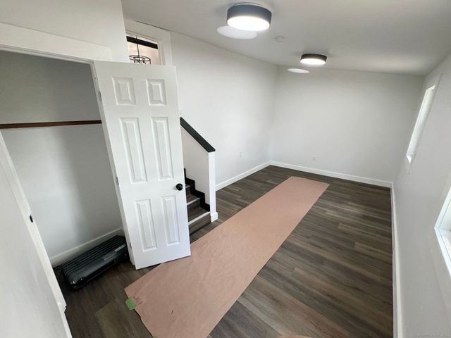 22 Hemlock Trail, Newtown, CT 06482