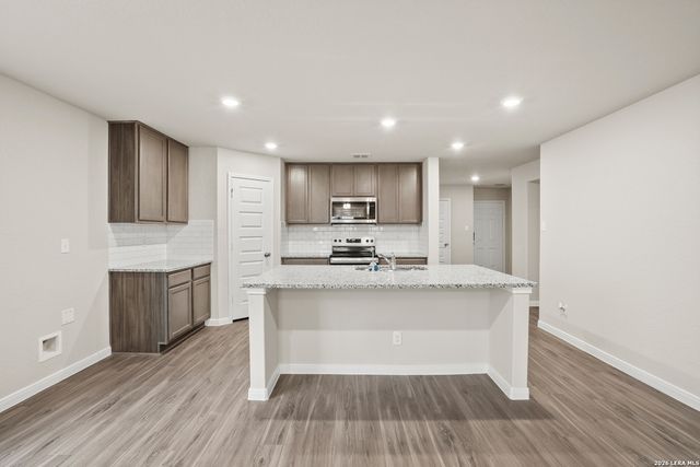 1224 Sweden, Seguin, TX 78155