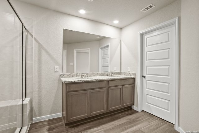 1224 Sweden, Seguin, TX 78155