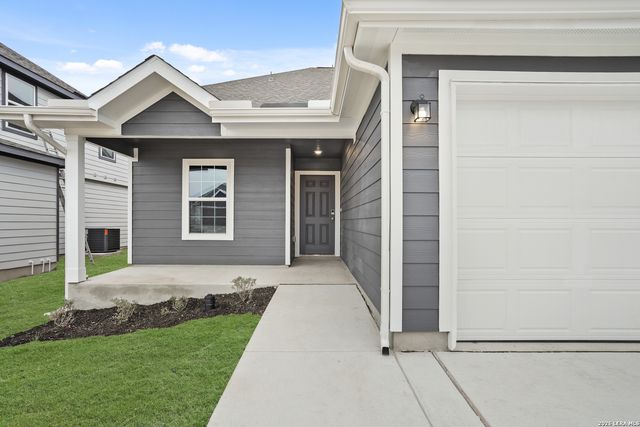 1224 Sweden, Seguin, TX 78155