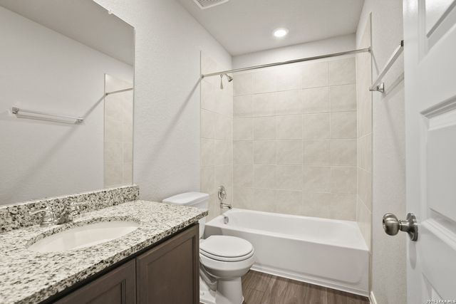 1224 Sweden, Seguin, TX 78155