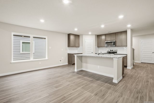 1224 Sweden, Seguin, TX 78155