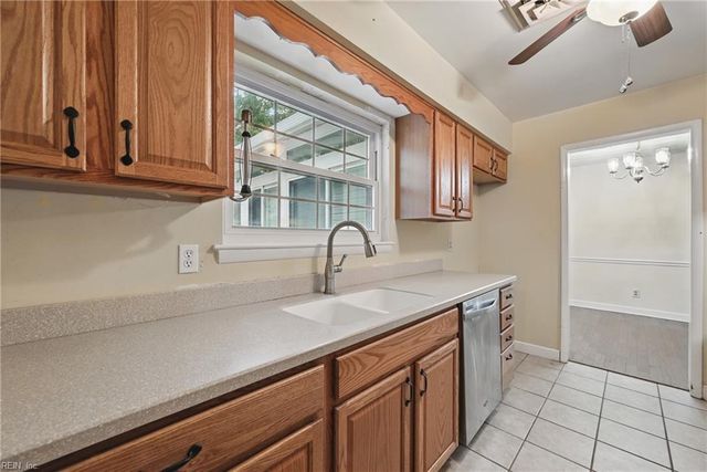 540 Gotham RD, Virginia Beach, VA 23452