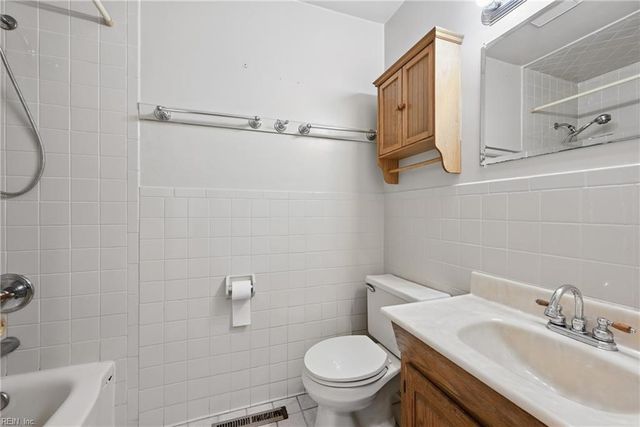 540 Gotham RD, Virginia Beach, VA 23452