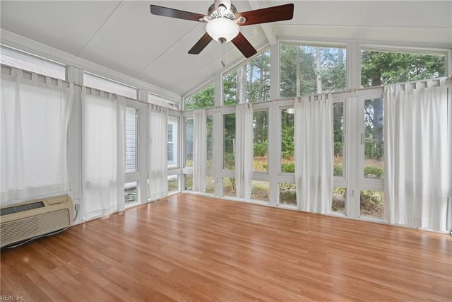 540 Gotham RD, Virginia Beach, VA 23452
