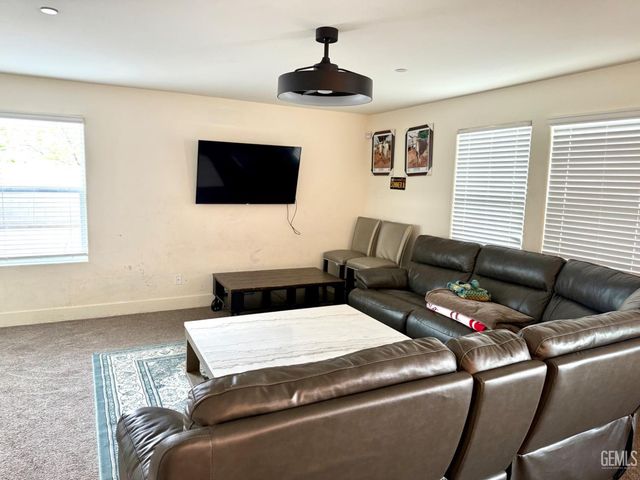 6500 Cordell Way, Bakersfield, CA 93311