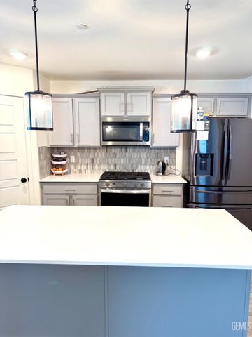 6500 Cordell Way, Bakersfield, CA 93311