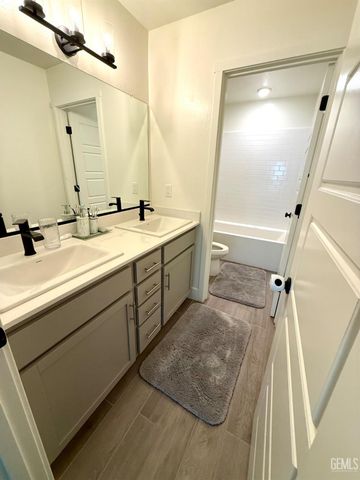 6500 Cordell Way, Bakersfield, CA 93311