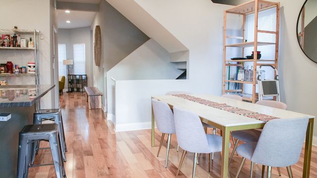 1725 N Kedvale Avenue, Chicago, IL 60639