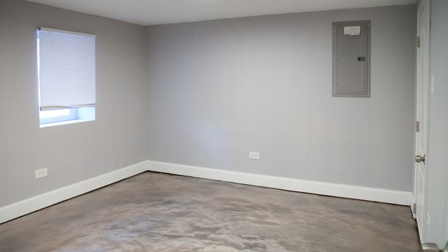 1725 N Kedvale Avenue, Chicago, IL 60639