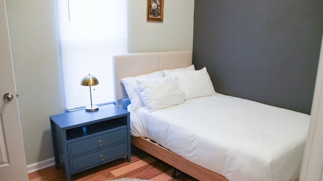 1725 N Kedvale Avenue, Chicago, IL 60639