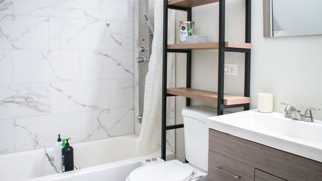 1725 N Kedvale Avenue, Chicago, IL 60639