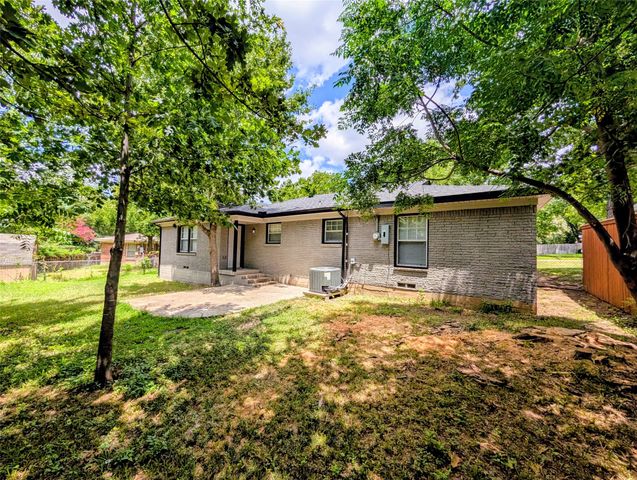 1706 Henderson Court, Irving, TX 75061