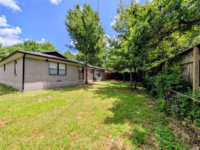 1706 Henderson Court, Irving, TX 75061