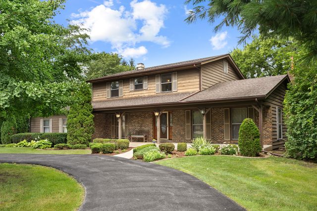 1150 Anne Court, Sleepy Hollow, IL 60118