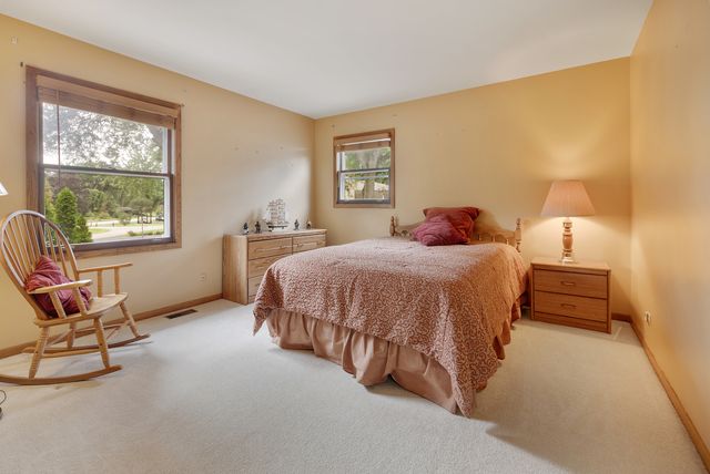 1150 Anne Court, Sleepy Hollow, IL 60118
