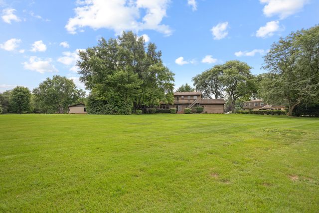 1150 Anne Court, Sleepy Hollow, IL 60118