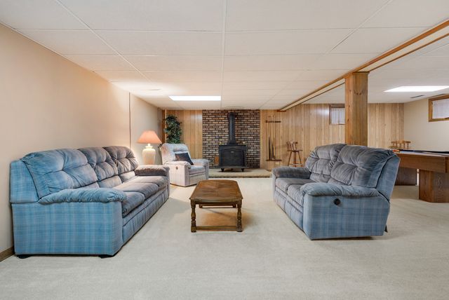 1150 Anne Court, Sleepy Hollow, IL 60118