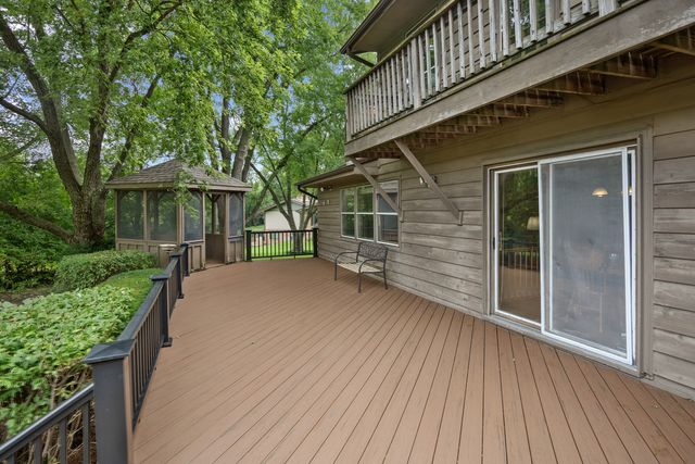 1150 Anne Court, Sleepy Hollow, IL 60118