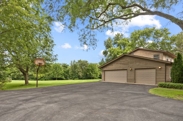 1150 Anne Court, Sleepy Hollow, IL 60118