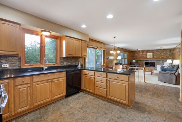 1150 Anne Court, Sleepy Hollow, IL 60118