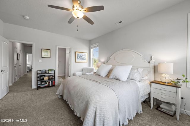 401 Vandemere Court, Holly Ridge, NC 28445