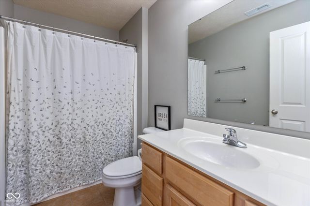 7149 Wilshire Way, Avon, IN 46123