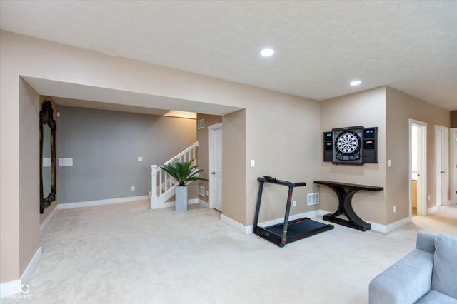 7149 Wilshire Way, Avon, IN 46123