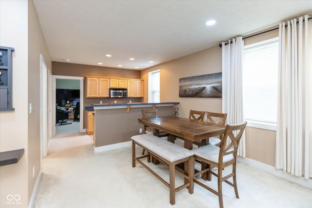 7149 Wilshire Way, Avon, IN 46123