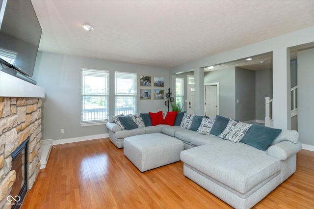 7149 Wilshire Way, Avon, IN 46123