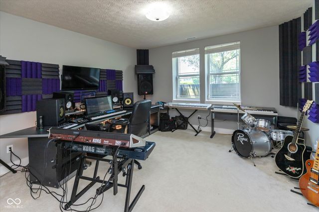 7149 Wilshire Way, Avon, IN 46123
